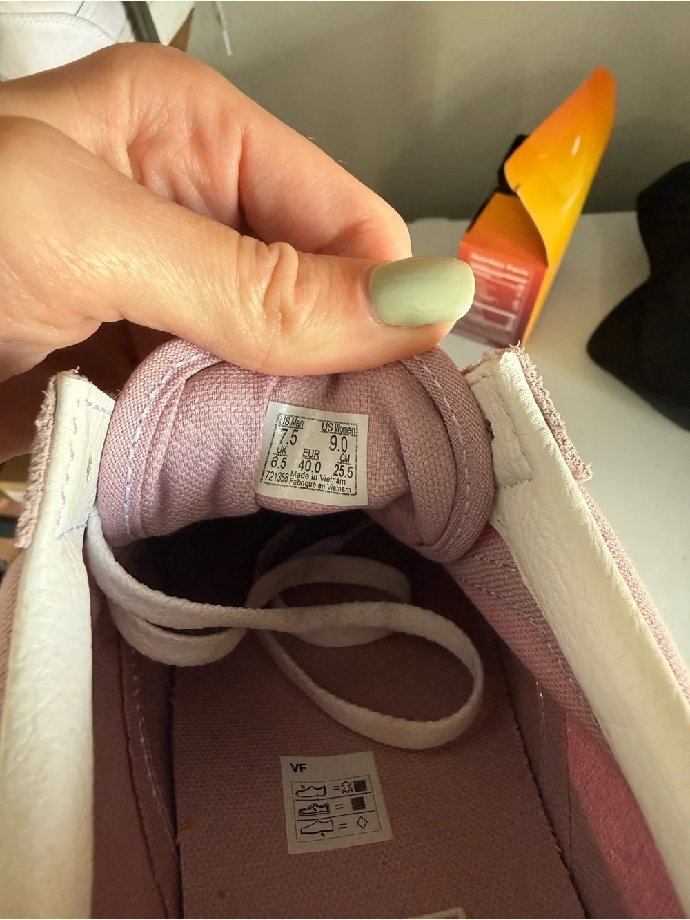 Women’s Low-Top platform Canvas Sneakers in Dusty Pink with White Accent